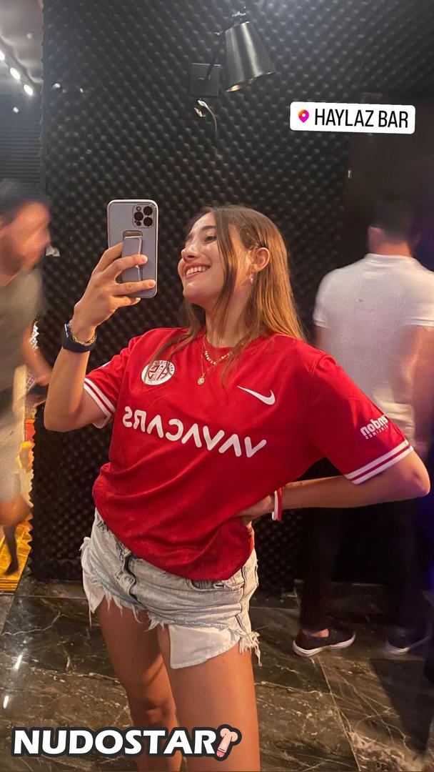 Merve Elmas Leaked Photo 21