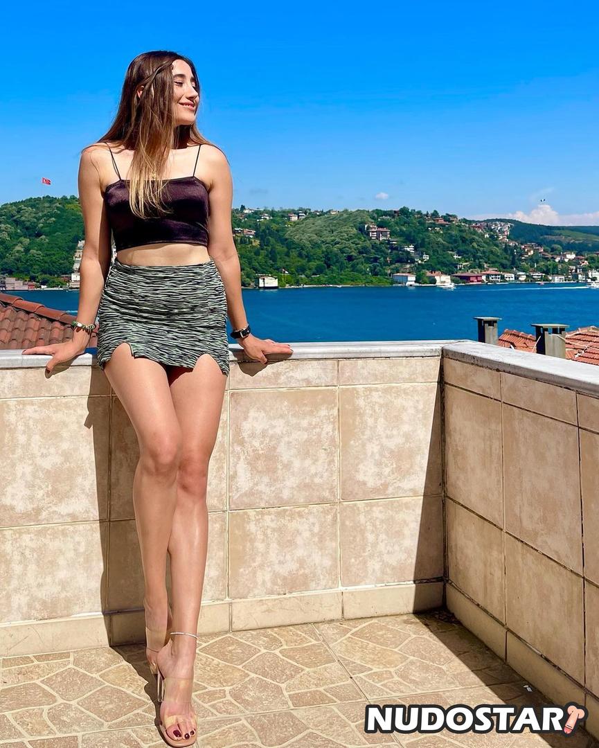 Merve Elmas Leaked Photo 31