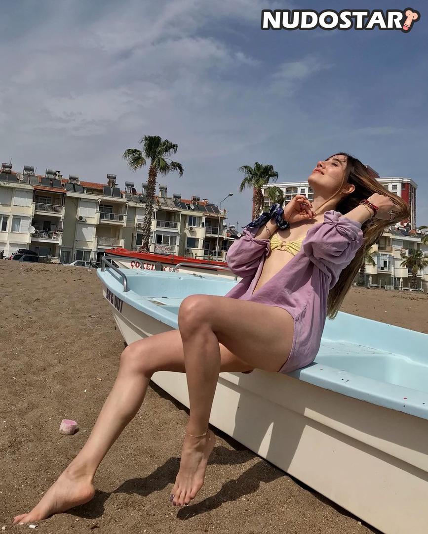 Merve Elmas Leaked Photo 42